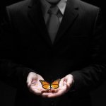 hombre+enamorado+con+mariposa.jpg